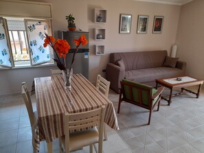 Apartment | Living room