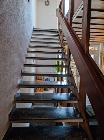 Escaleras. Landhotel Jägerhof