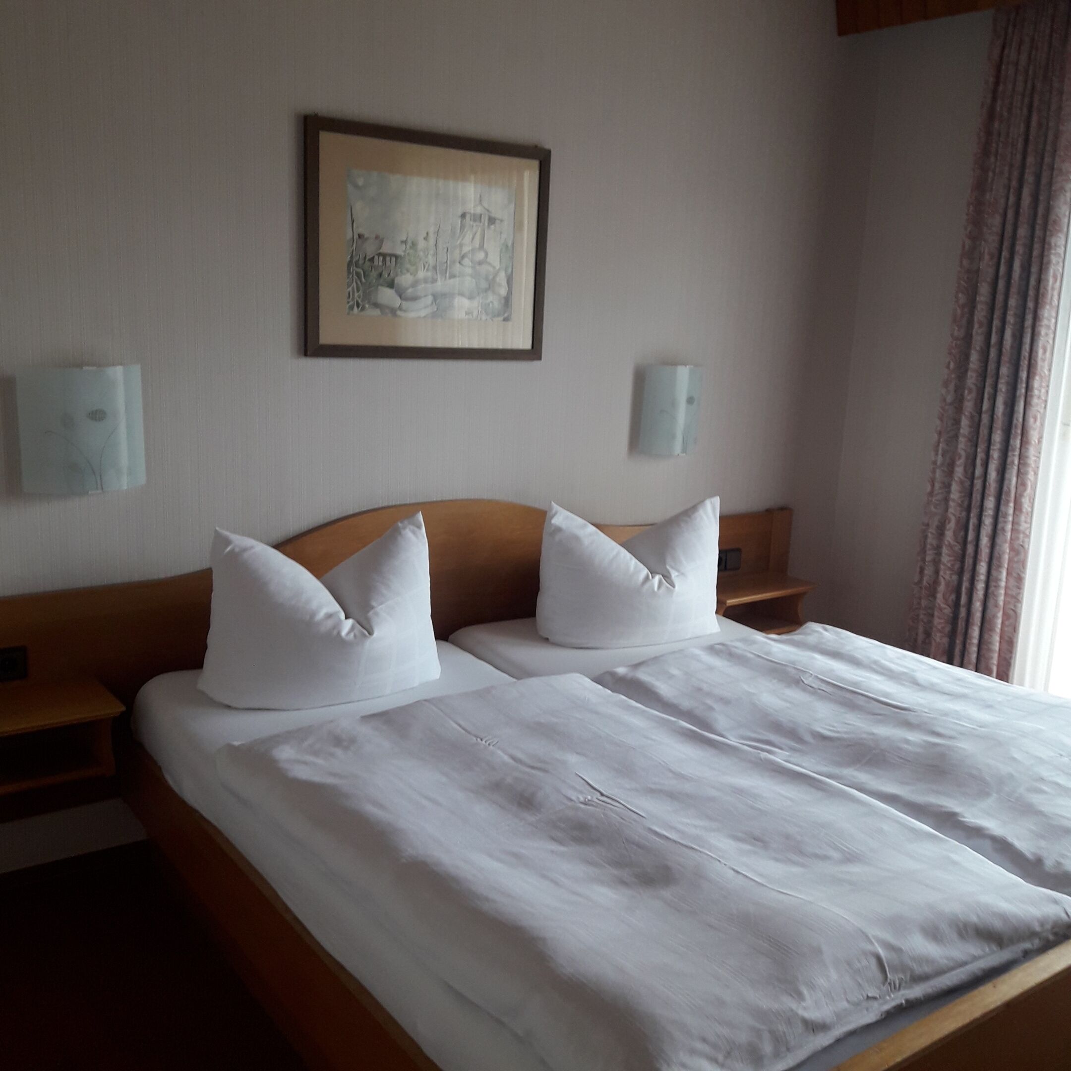 Basic Double Room, Lanai, Mountain View | Travel crib, free WiFi, bed sheets