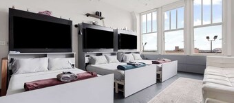 The Valhalla (Downtown Louisville w/ River View)