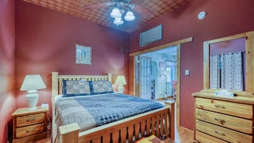 2 slaapkamers, een strijkplank/strijkijzer, gratis wifi, beddengoed