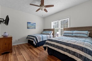 3 habitaciones, escritorio, tabla de planchar con plancha y wifi gratis