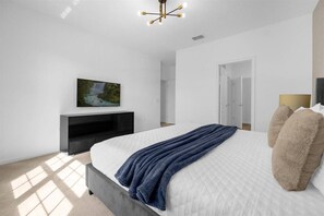 10 bedrooms, travel cot, WiFi, bed sheets