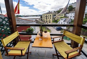 Panorama tweepersoonskamer | Een minibar, individueel gedecoreerd, individueel gemeubileerd