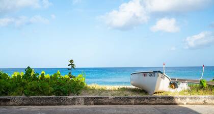 Adorable beachside 1-bedroom apartment