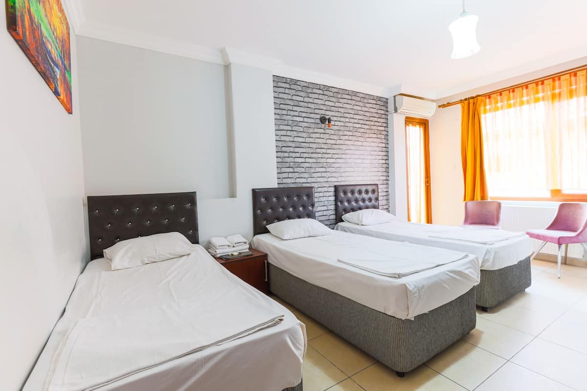 Standard-Dreibettzimmer
