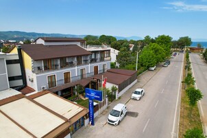 Fachada de la propiedad