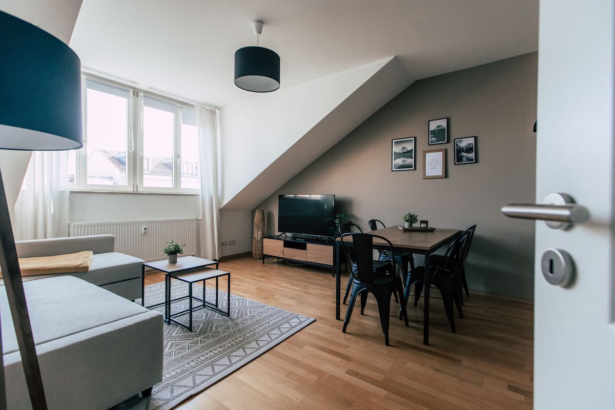 *Homely* 2-Room Apartment with Kitchen and Balcony | Living area | 32-inch TV with cable channels