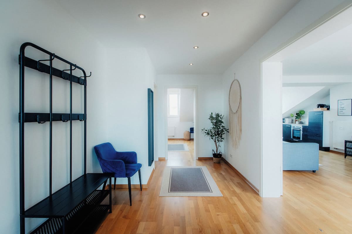 *Rooftop* 2-Room Apartment with Kitchen and Terrace | 1 bedroom, individually decorated, individually furnished