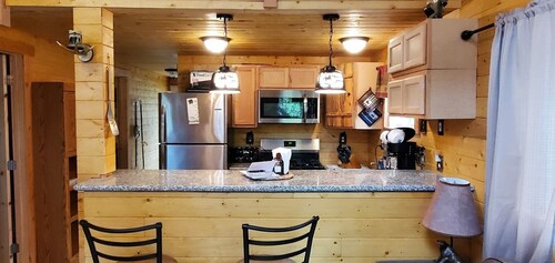 Papa Bear Cabin-Close to Kenai River- sleeps 10- Alaska Building a Dream