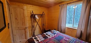 2 bedrooms, free WiFi, bed sheets, wheelchair access