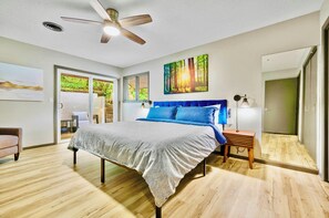 5 bedrooms, desk, iron/ironing board, free WiFi - 5bedrm, Hottub, Sauna, Game Rm, Ping Pong, Office, Pickleball! (Gatlinburg)