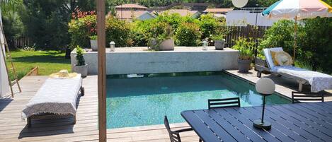 Outdoor pool, a heated pool