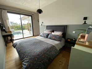 3 bedrooms, iron/ironing board, travel cot, free WiFi - Pretty villa Cezaloma, air-conditioned, sleeps 6, heated pool in Capbreton  (capbreton)
