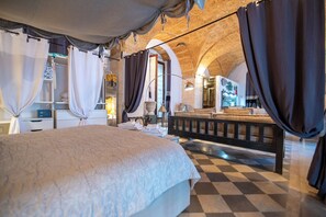 1 bedroom, iron/ironing board, travel cot, free WiFi - Sea view suite in Palazzo Blanco with terrace (Siracusa)