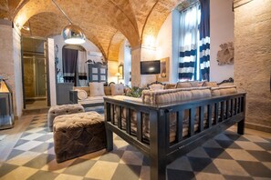 Lobby - Sea view suite in Palazzo Blanco with terrace (Siracusa)