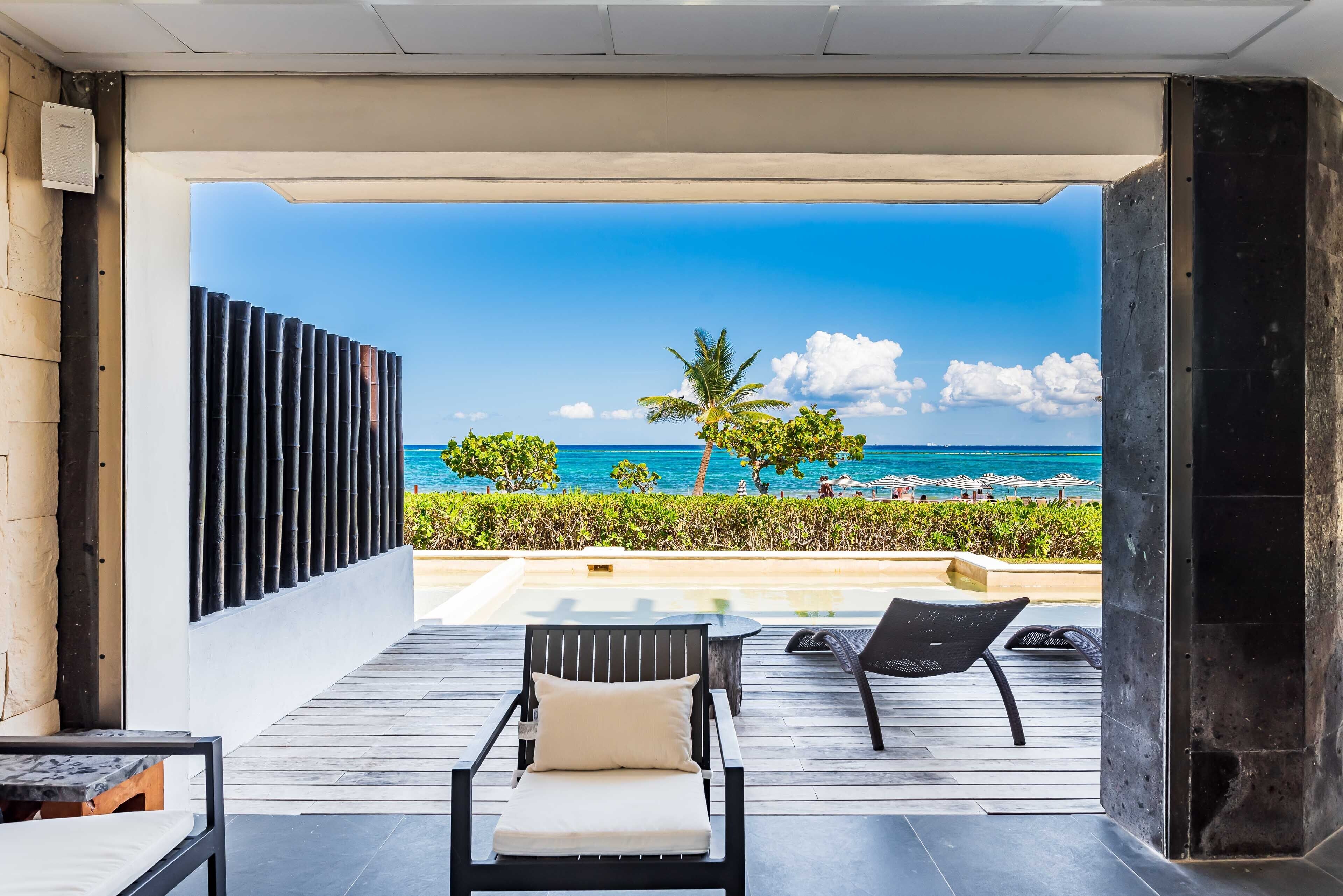 Ocean Front Splash Private Pool Villa | Terrace/patio