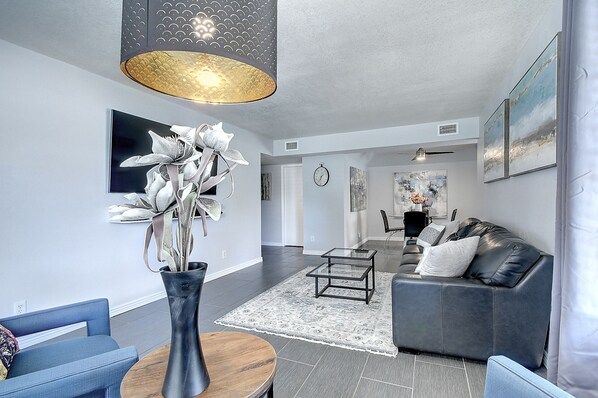 TV - Tempe Papago 2bdrm 2ba condo by ASU (Tempe)