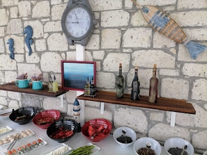 Free daily buffet breakfast - Vina Garden (Bozcaada)