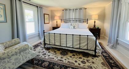 Grandma B’s House - Walk Downtown De Soto, KS