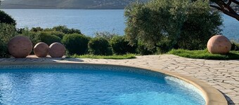 Villa 150 metres from the sea 