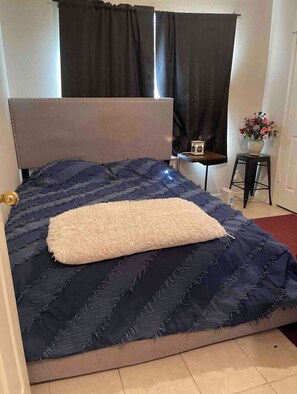 2 chambres, fer et planche à repasser, Wi-Fi gratuit, draps fournis