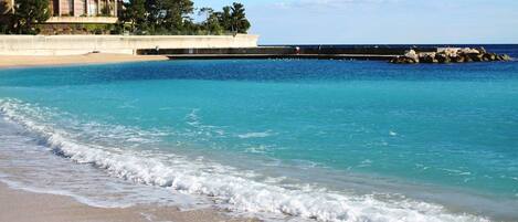 Beach nearby, sun-loungers