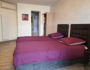 3 habitaciones, tabla de planchar con plancha y wifi gratis 