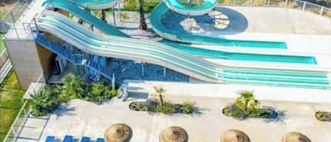 Piscine extérieure, piscine chauffée