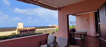 Spacious apartment in seafront condo