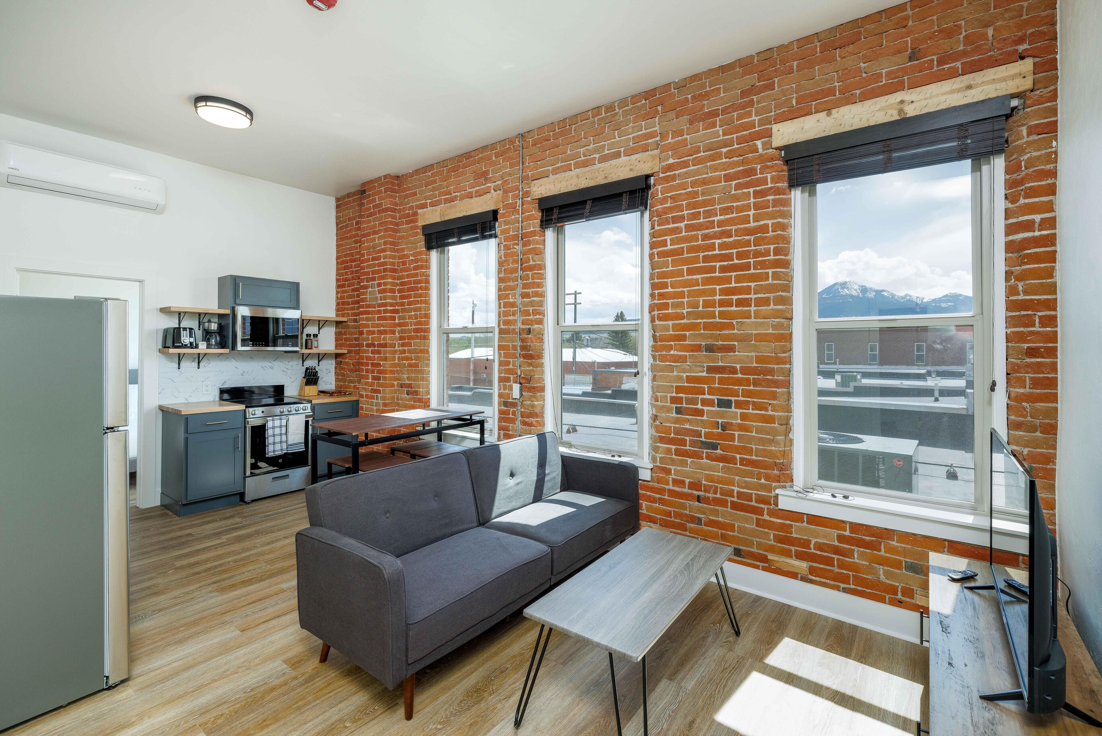 Renovated Studio Flat in Historic Downtown Livingston, Montana