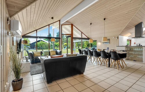 Tolles Haus in Væggerløse mit Sauna