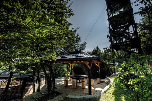 Ground floor, 3BDR, shared pool