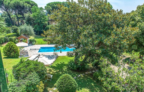 5 bedroom amazing home in Grottaferrata