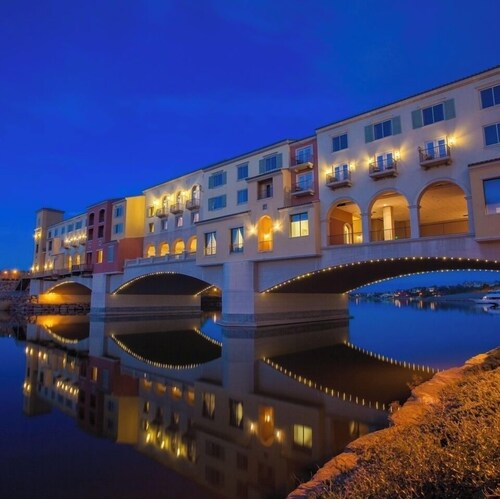 Amazing Views & Pool - Lake Las Vegas Retreat 