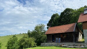 Property grounds - Salaš u Bregu (Carașova)