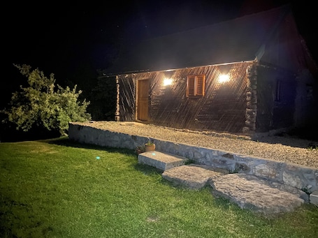 Exterior. Salaš u Bregu