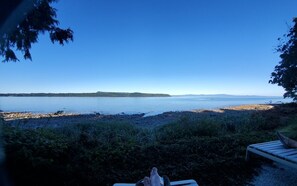 Am Strand, Liegestühle, Strandtücher