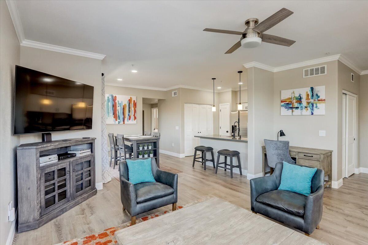 Newly Remodeled Grayhawk Townhouse