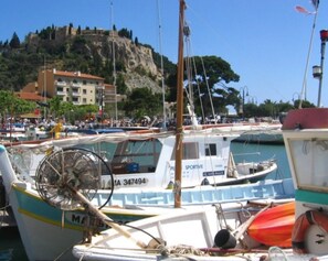 Marina