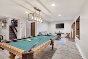 Smart TV, fireplace, table football