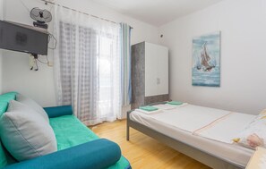 1 chambre, Wi-Fi gratuit, draps fournis