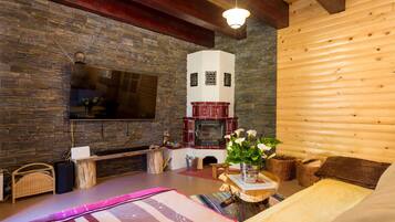 4 bedrooms, in-room safe, free WiFi, bed sheets