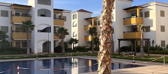 Superb apartment with swimming pool in Saidia Marina