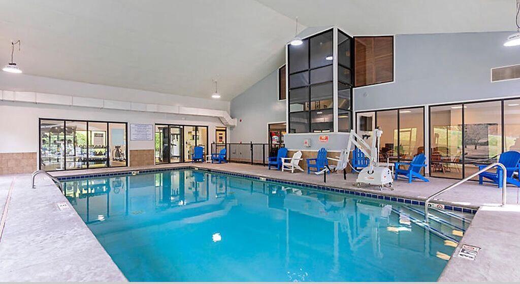 Indoor pool, outdoor pool