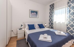 2 chambres, lit parapluie, Wi-Fi gratuit, draps fournis