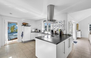 Kühlschrank, Ofen, Herdplatte, Geschirrspüler