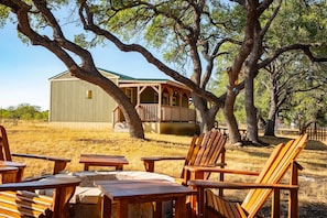 Property grounds - Quiet Country Rustic Cabin (Lampasas)