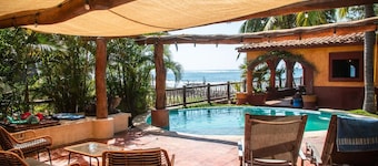 Saladita Beachfront, Pool, Walk to Surf