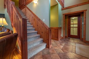 House, 5 Bedrooms | 5 bedrooms, bed sheets